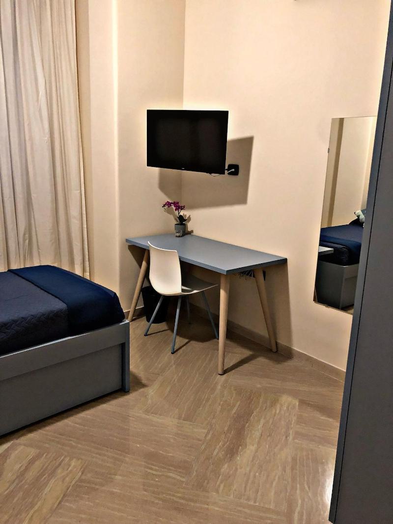 Napoli City Inn Екстериор снимка