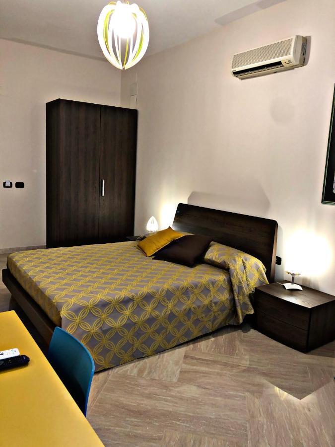 Napoli City Inn Екстериор снимка
